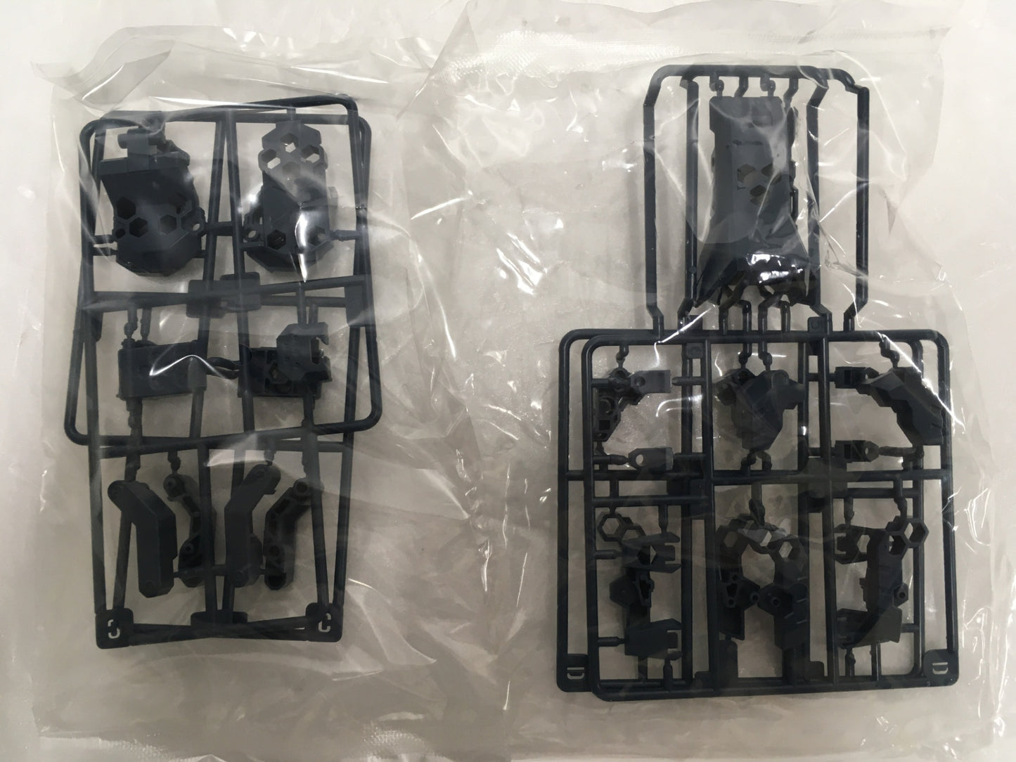 ※送料無料※ コトブキヤ 1/24スケール キットブロック ヘキサギア バルクアームα 未組立 長期保管 囗G