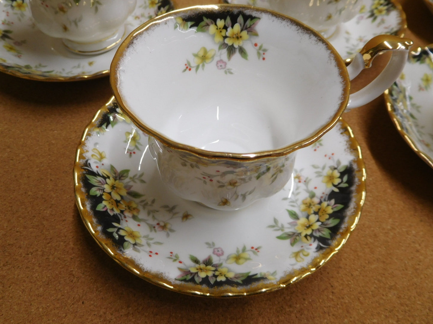 ROYAL ALBERT ティーカップ＆ソーサー揃囗T巛