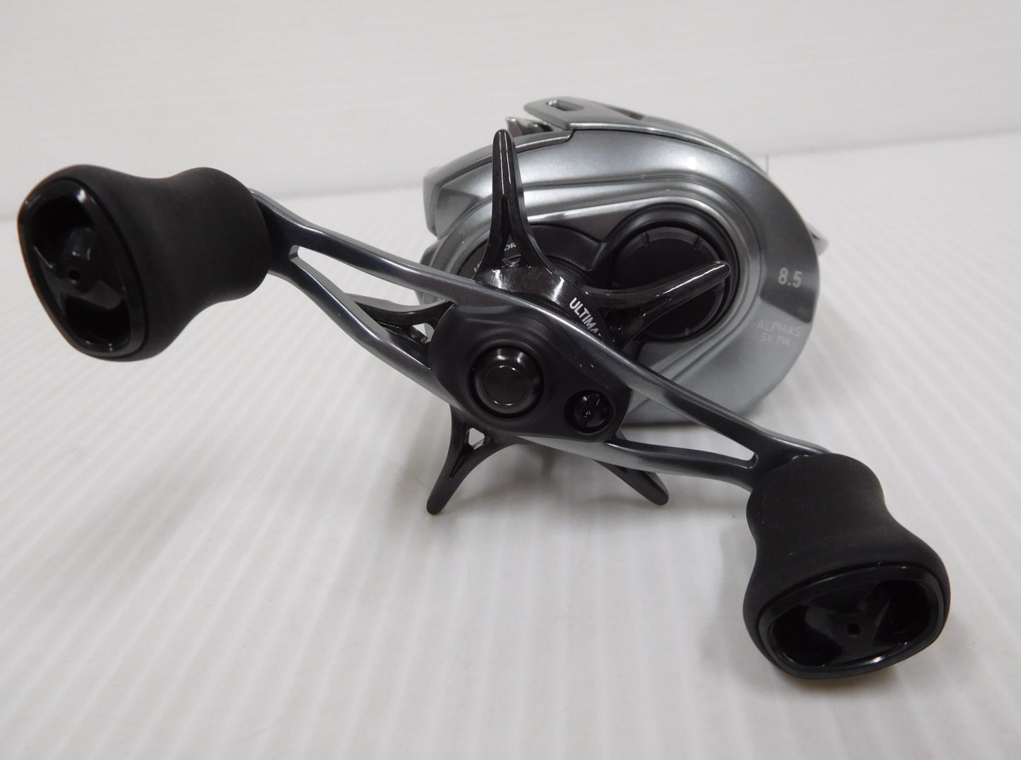 Daiwa ダイワ 21 ALPHAS SV TW 800S-XHL  ベイトリール バスリール 左巻き 中古囗T巛