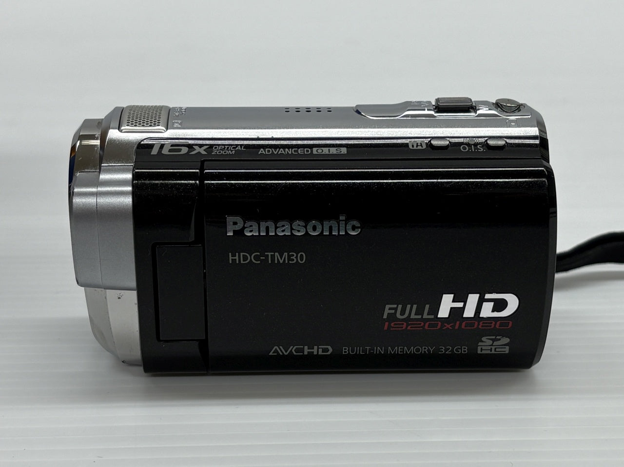 送料無料 パナソニック デジタルハイビジョンビデオカメラ HDC-TM30囗T巛