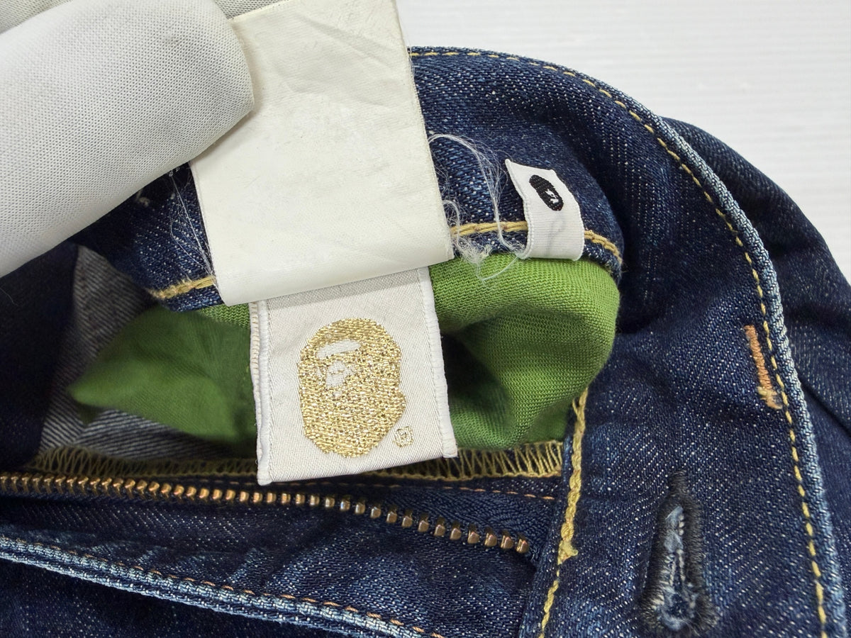 A BATHING APE エイプ デニム パンツ Mサイズ 猿王冠 刺繍