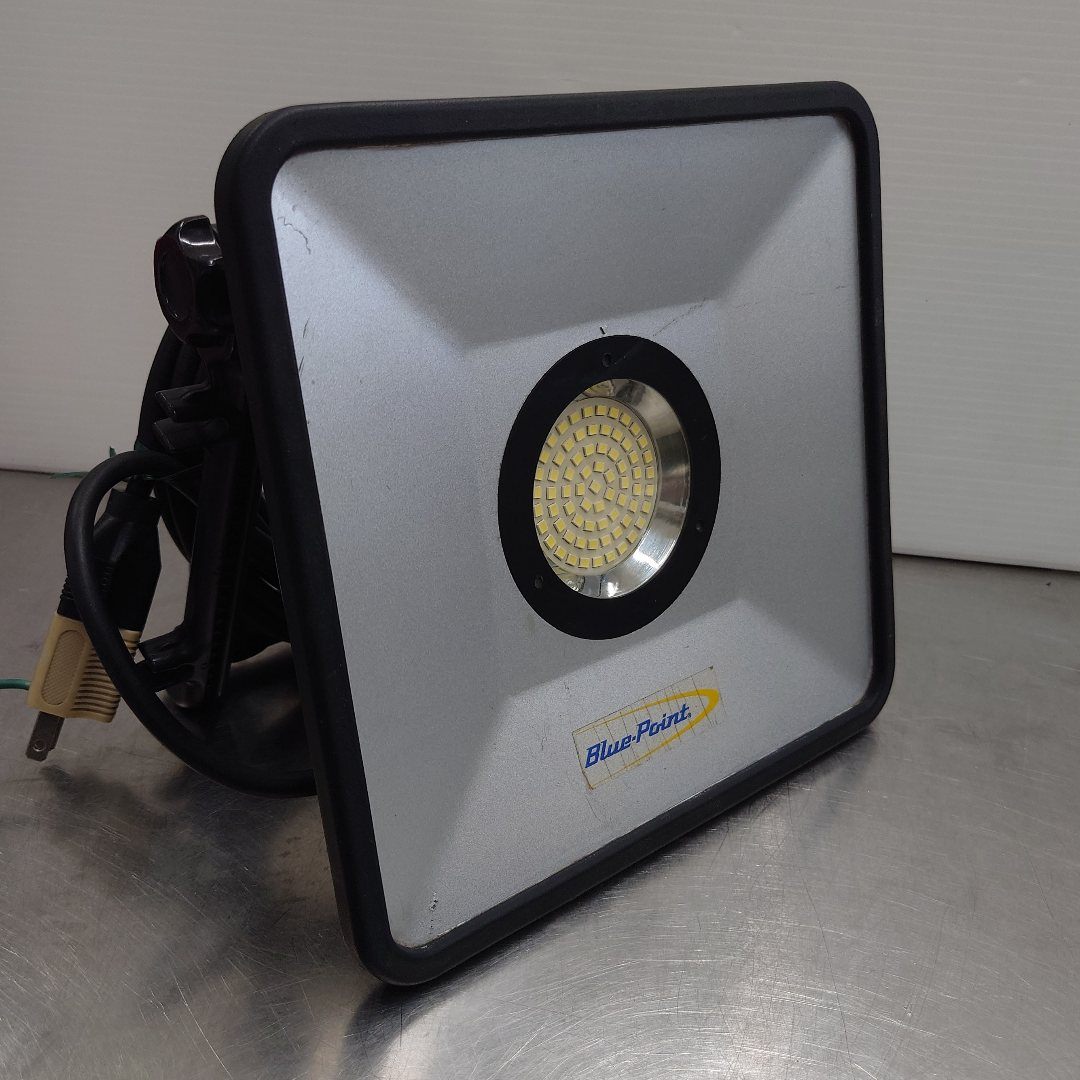 ブルーポイント　blue-point　LED投光器　PO3670SLJP　囗T巛