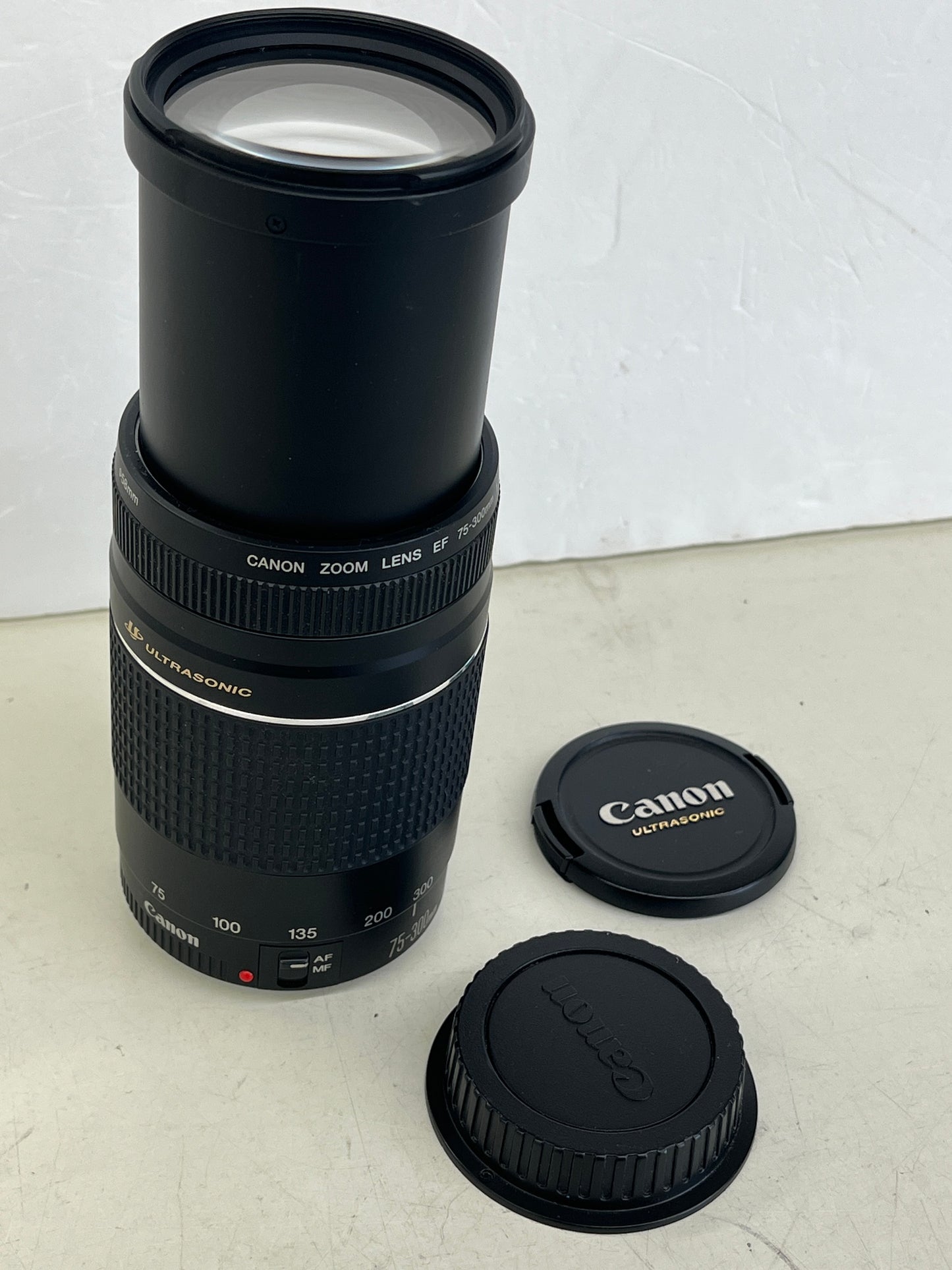 ジャンク Canon キャノン 望遠ズームレンズ EF75-300mm F4-5.6 Ⅲ USM