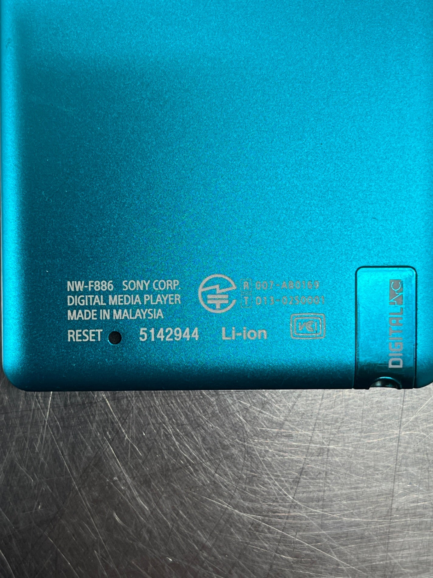 ジャンク SONY ソニー ウォークマン NW-F886