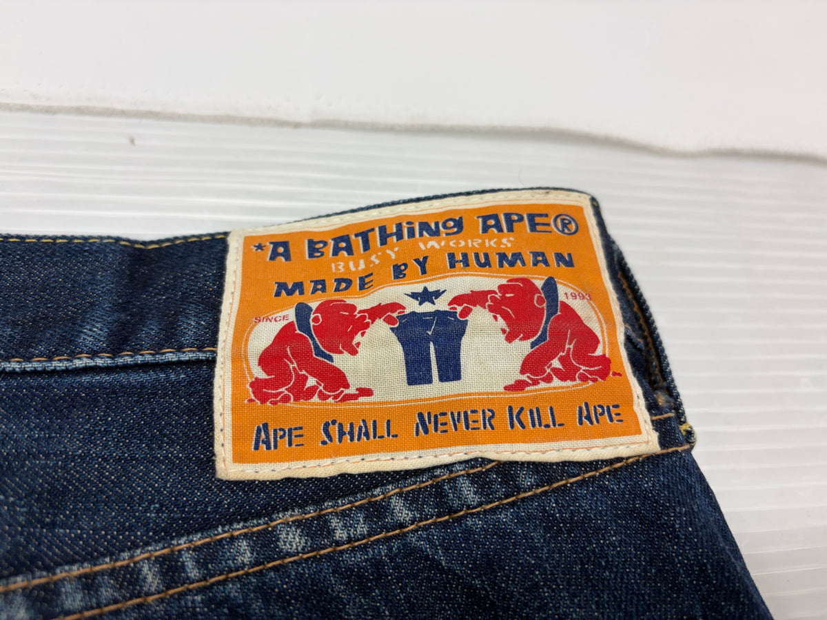 A BATHING APE エイプ デニム パンツ Mサイズ 猿王冠 刺繍