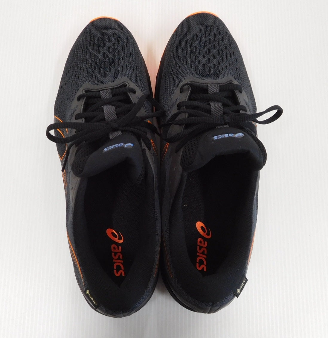 新品アシックス GT-1000 11 ブラック　23.5cmランニングシューズ ASICS アシックス ランニングシューズ GT-1000 11 GTX 1011B447