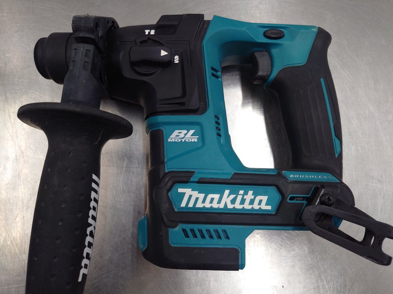 マキタ　Makita　10.8V　16ｍｍ充電式ハンマドリル　HR166DSMX　囗T巛