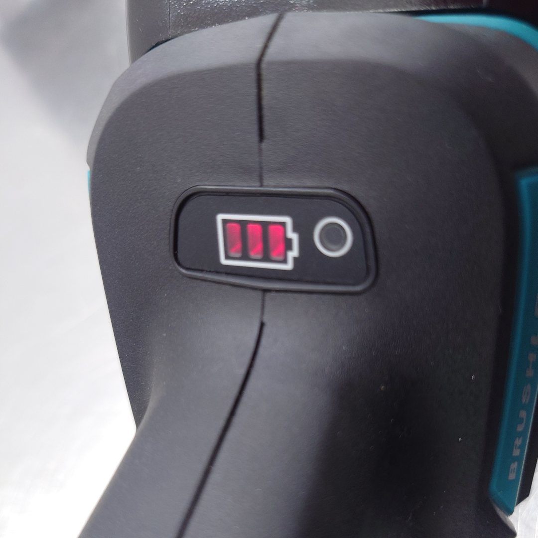 マキタ　Makita　18V充電式100mmディスクグラインダー　GA420DZ　X-LOCK型　未使用品　囗T巛