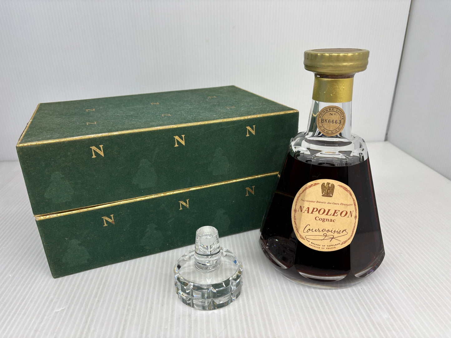 COURVOISIER Napoleon Baccarat crystal decanter クルボアジェ ナポレオン バカラボトル コニャック ブランデー 替栓あり