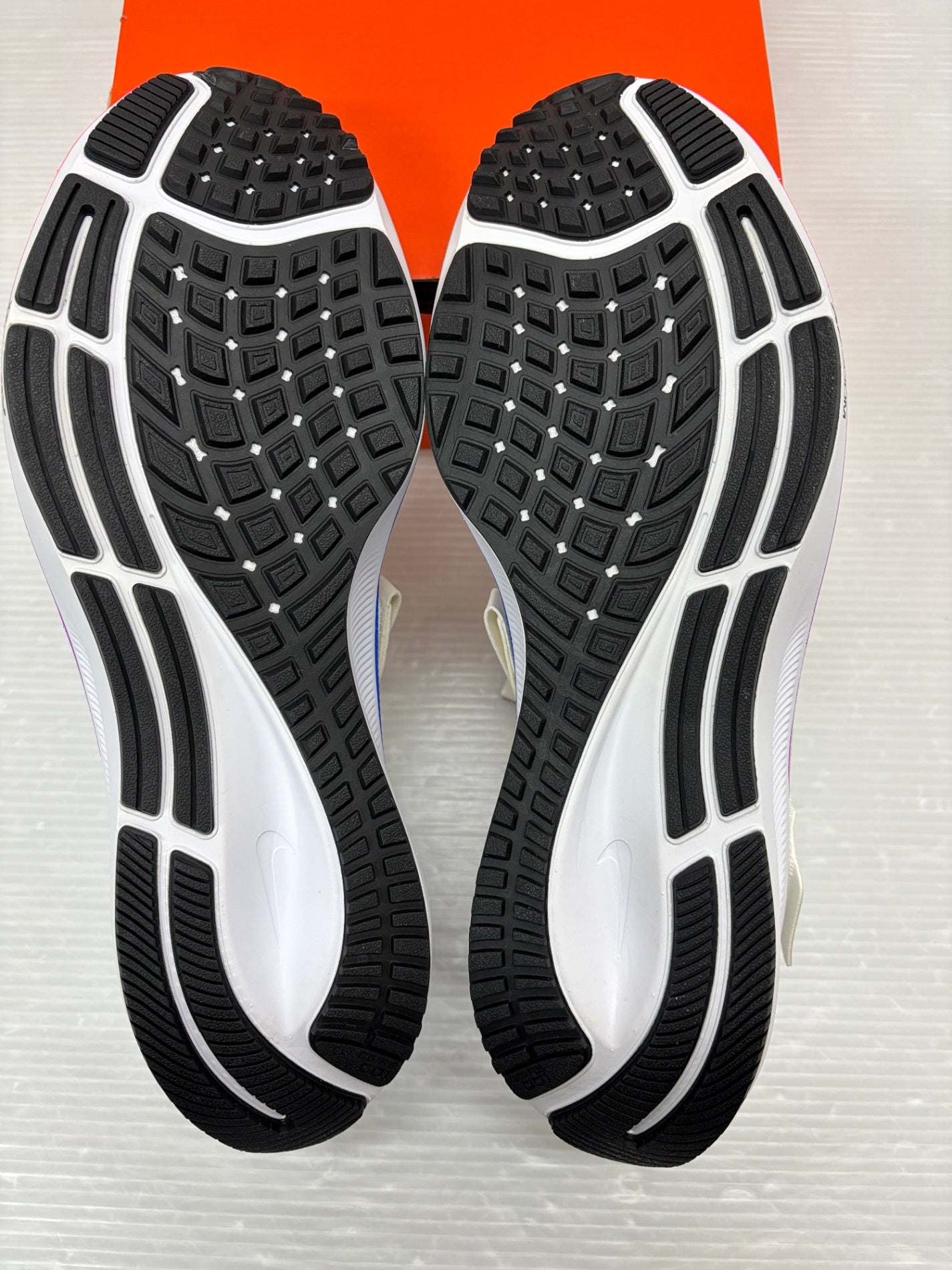 ナイキ エアズームペガサス37 フライイーズ 29.5cm CK8474-100 NIKE AIR ZOOM PEGASUS 37 FLYEASE