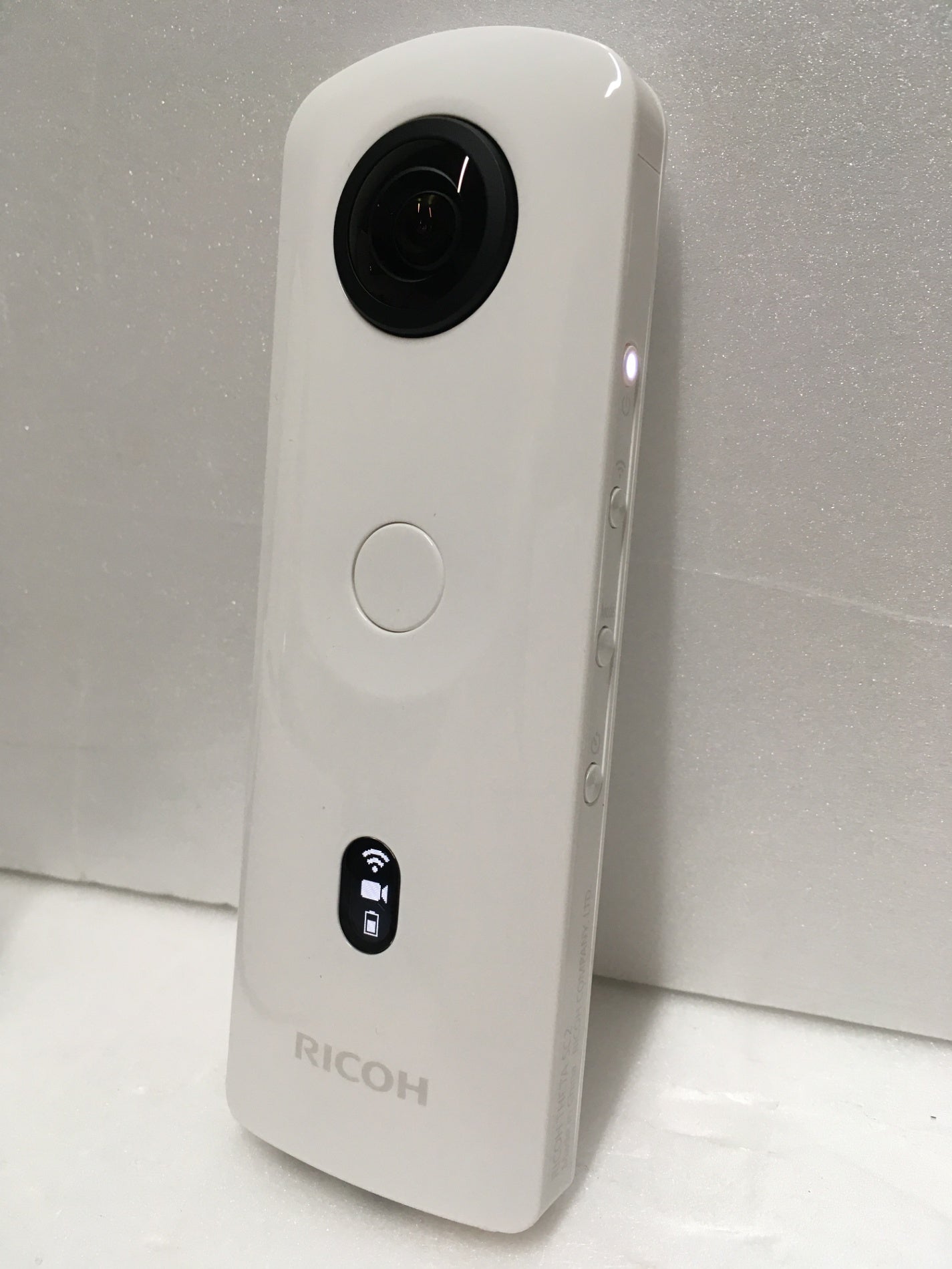 ※送料無料※ RICOH THETA SC2 全天球カメラ R03030 ジャンク品 囗G