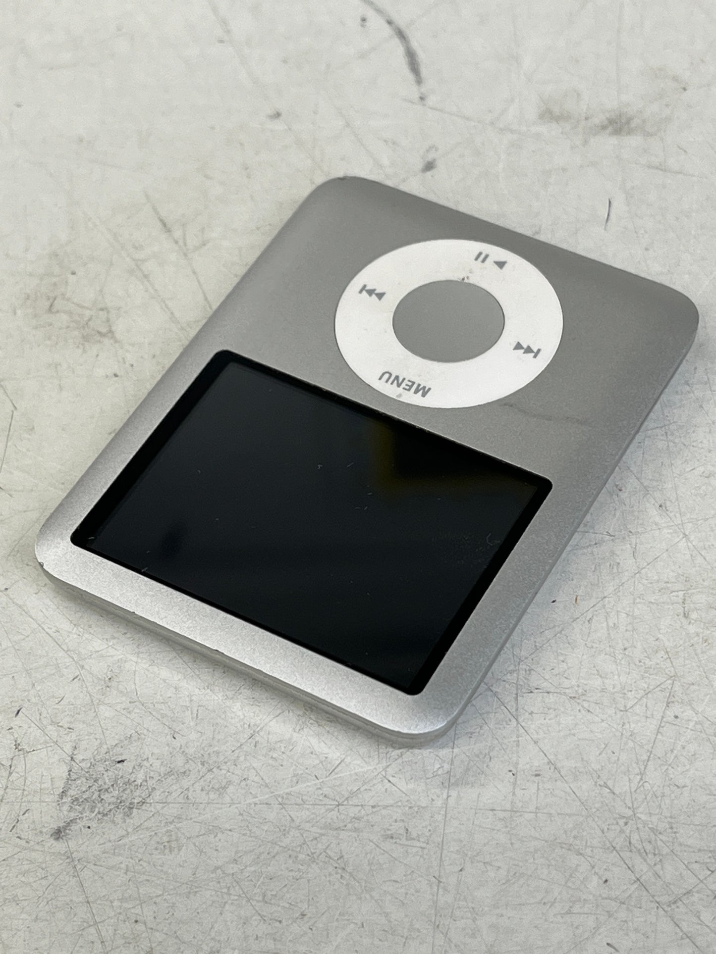 ジャンク Apple iPod nano 第3世代 4GB A1236 MA978J