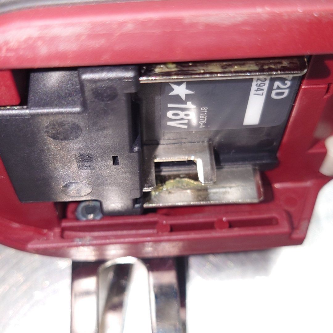 マキタ　Makita　18V充電式インパクトドライバー　TD172DGXAR　囗T巛
