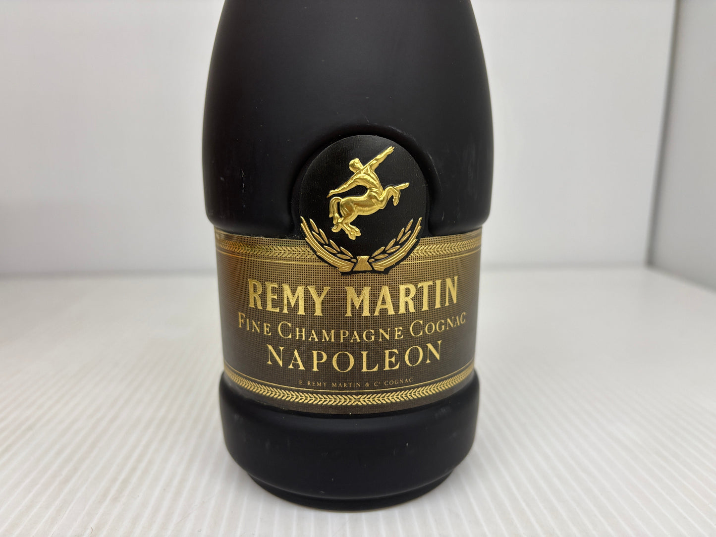 レミーマルタン ナポレオン コニャック ブランデー　フィーヌ シャンパーニュ REMY MARTIN NAPOLEON COGNAC Fine Champagne 700ml