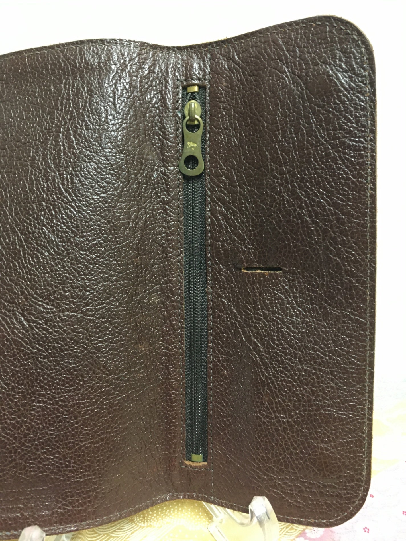 ※送料無料※ IL BISONTE イルビゾンテ フラップシステム手帳 6穴 B６サイズ 中古 囗G