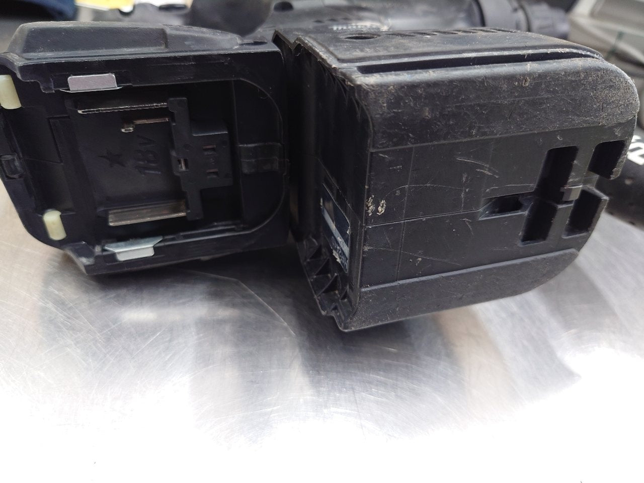 マキタ　Makita　24mm充電式ハンマードリル　HR244DZK　中古動作品　囗T巛