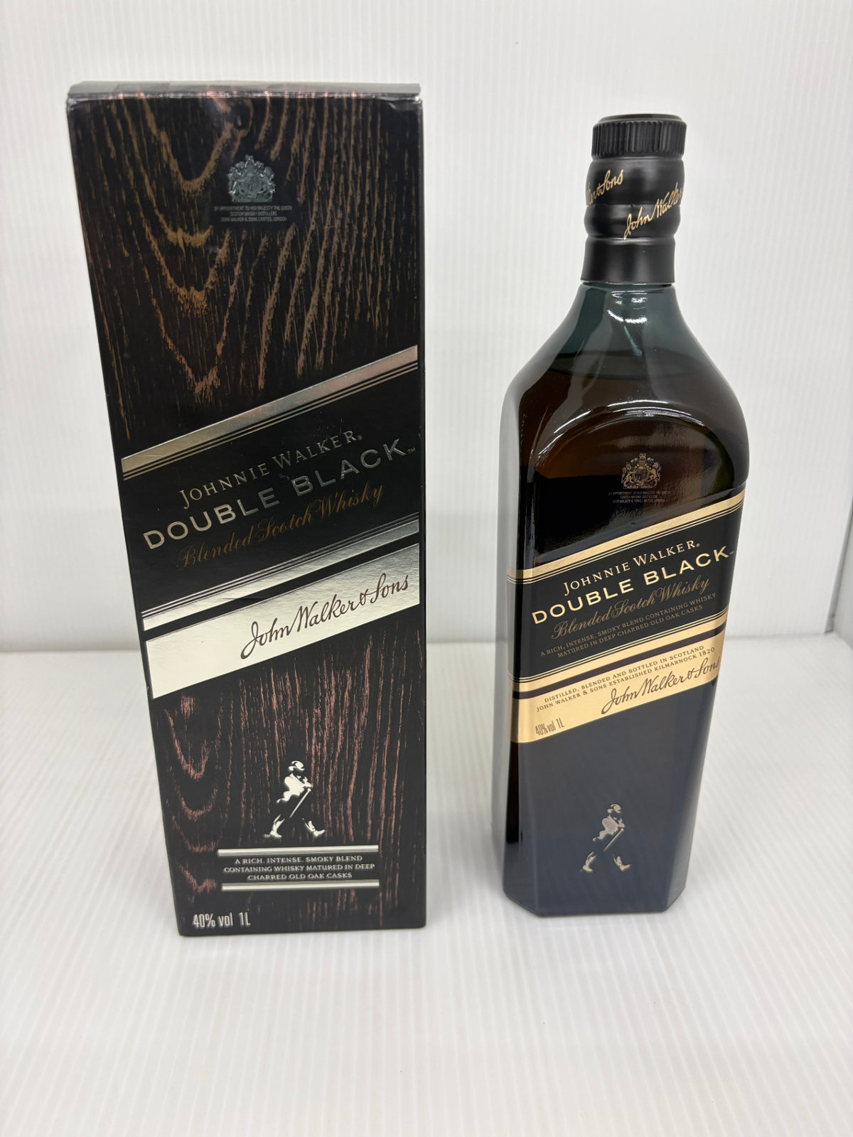 〖未開栓〗ジョニーウォーカー ダブルブラック 1L 40% 箱付 JOHNNIE WALKER DOUBLE BLACK