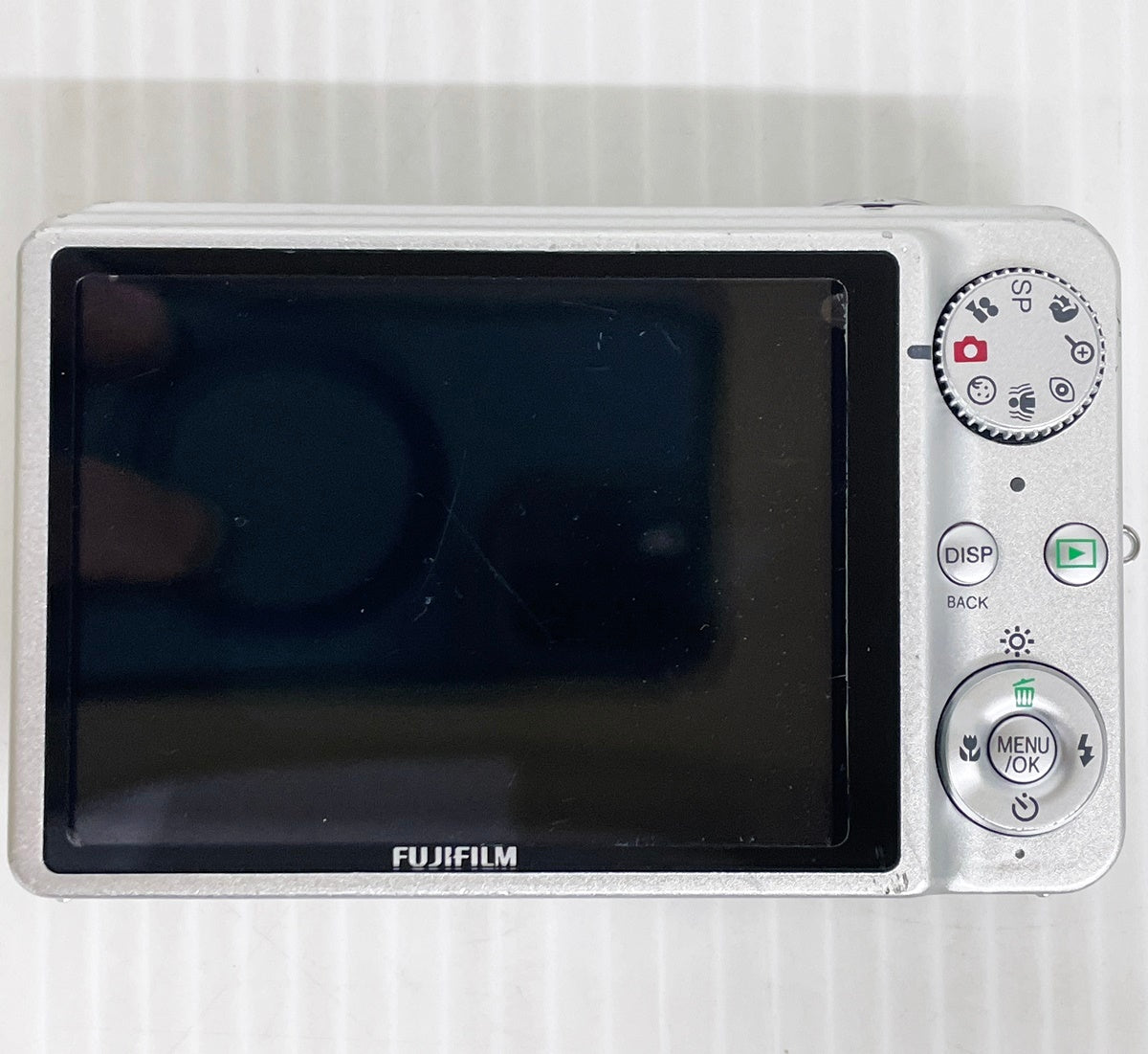FUJIFILM 富士フイルム コンパクトデジカメ FinePix J150w シルバー