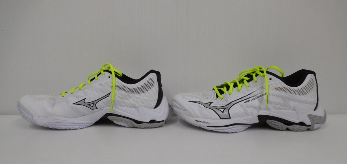 MIZUNO ミズノ WAVE LIGHTNING ELITE ウエーブライトニング エリート バレーボールシューズ V1GA260051 ホワイト×ブラック 2026年モデル 中古 size:24.5cm囗T巛