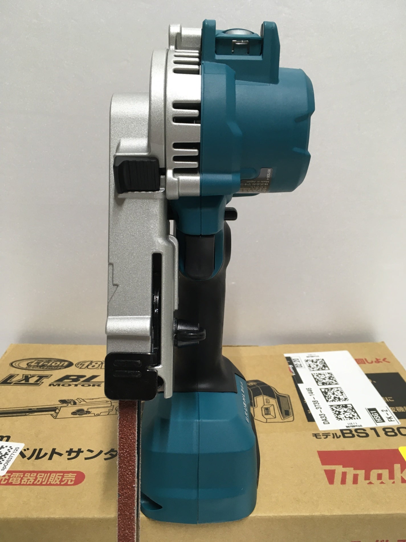 ※送料無料※ マキタ makita 9mm 充電式ベルトサンダ BS180DZ 未使用相当 美品 囗G