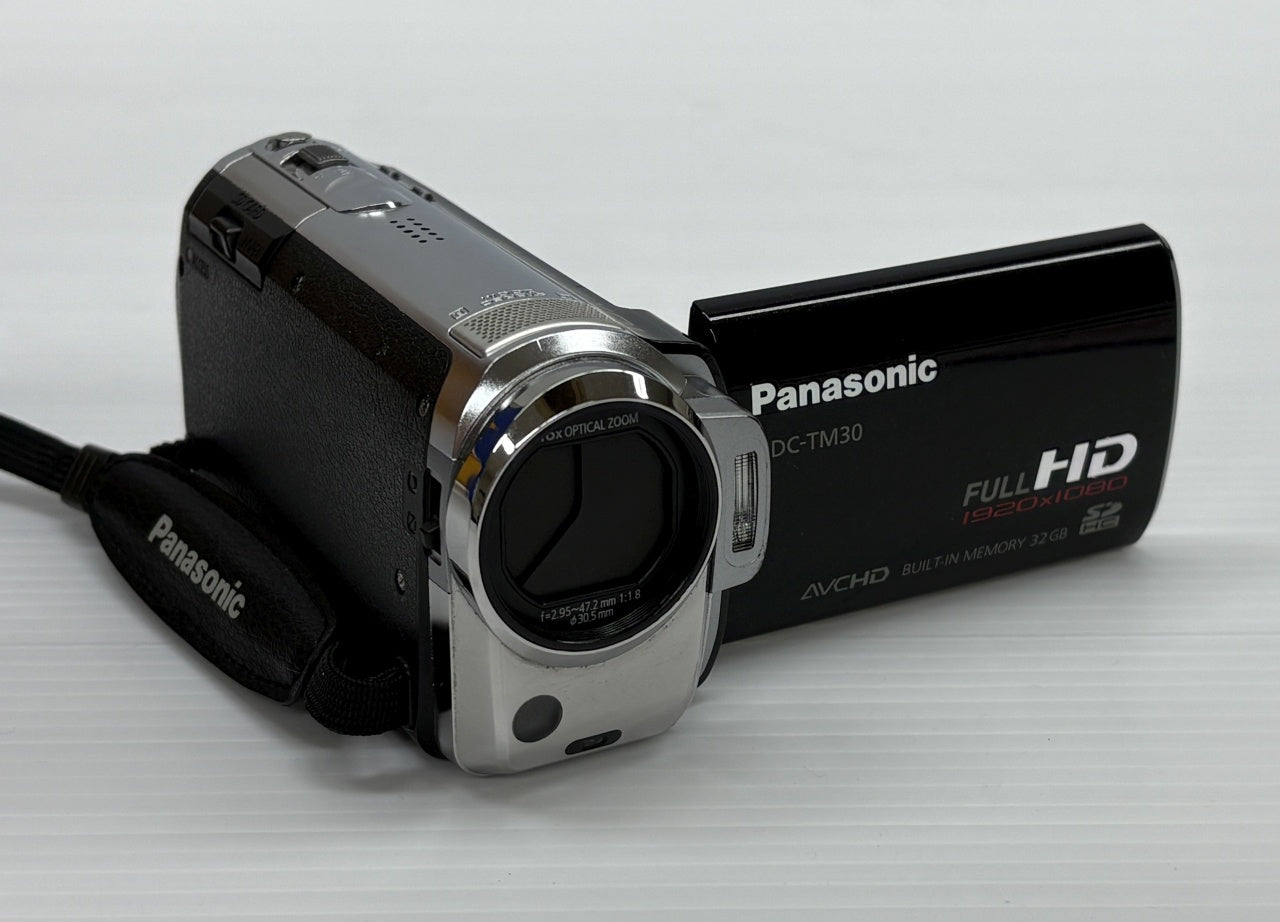 送料無料 パナソニック デジタルハイビジョンビデオカメラ HDC-TM30囗T巛