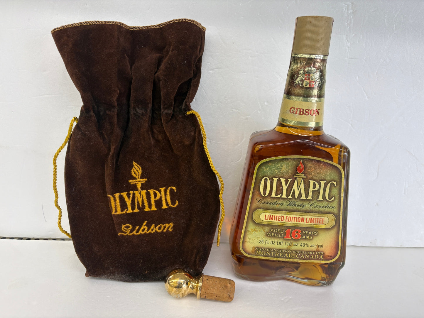 GIBSON Olympic 16年 LIMITED EDITION ウイスキー 710ml Canadian Whisky シリアル入 古酒 ベロア袋付 替栓付 未開封