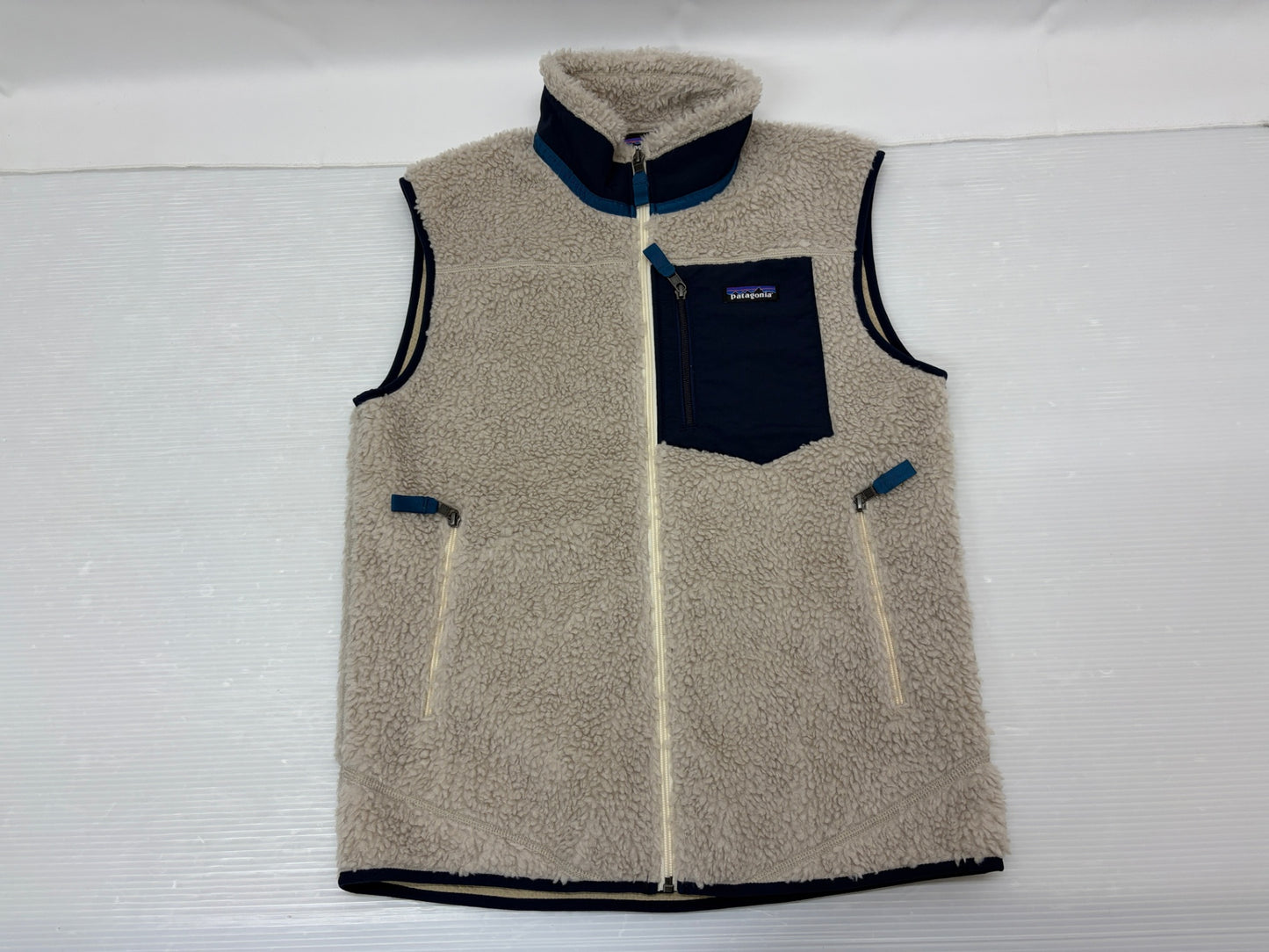 パタゴニア クラシック レトロX フリースベスト 23048 Patagonia サイズM