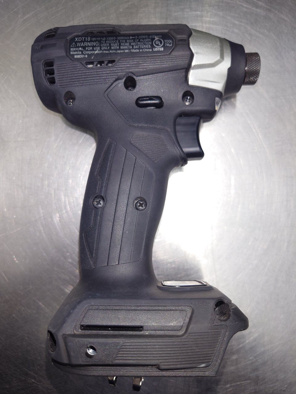 Makita　マキタ　18V充電式インパクトドライバー（USAモデル）　XDT18ZB　囗T巛