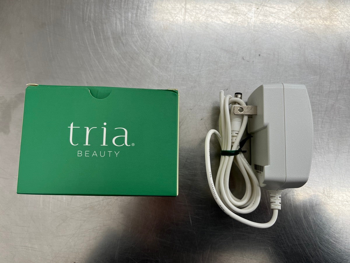 送料無料 ジャンク Tria Beauty トリア パーソナルレーザー脱毛器 4x LHR4.0 囗K巛