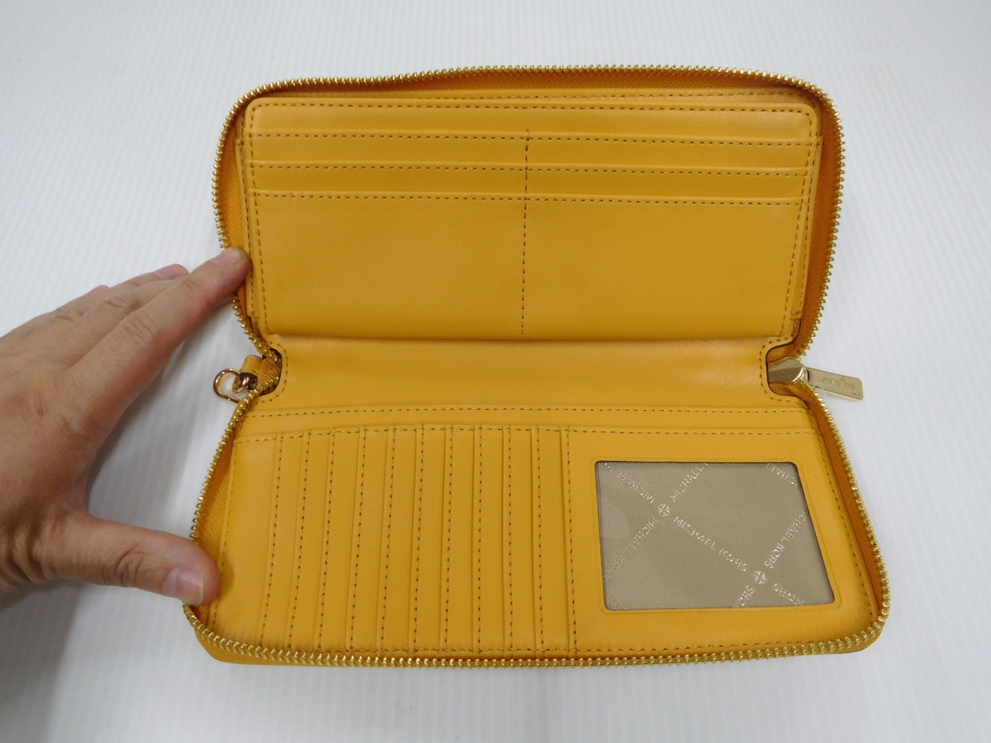 MICHAEL KORS マイケルコース 長財布 35R4GTVT3V 中古囗T巛