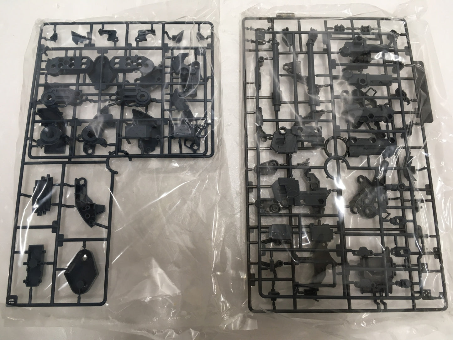 ※送料無料※ コトブキヤ 1/24スケール キットブロック ヘキサギア バルクアームα 未組立 長期保管 囗G