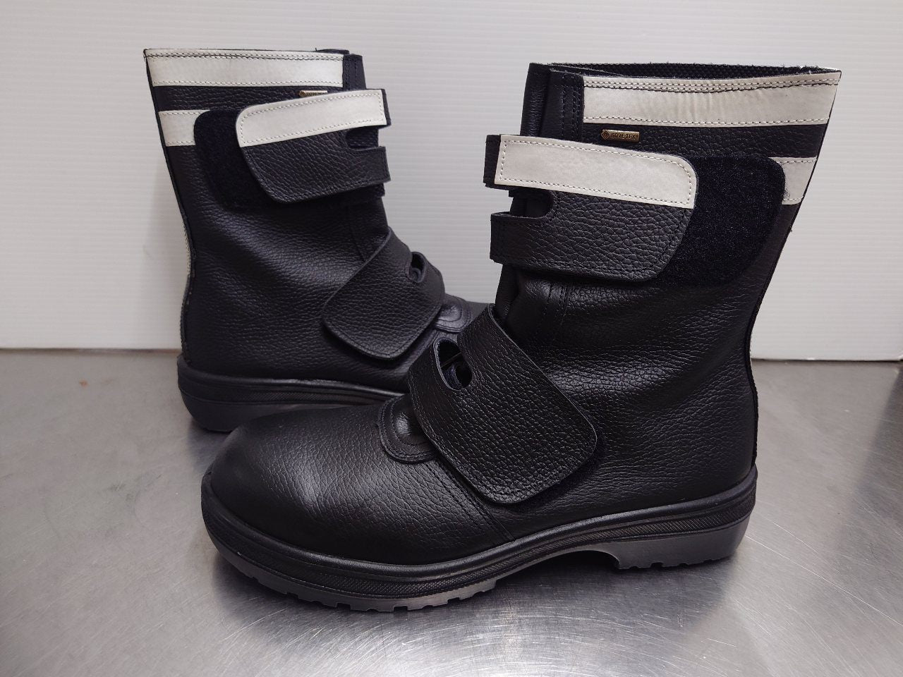 ミドリ安全　ゴアテックス　合成ゴム2層底安全靴　RT935　防水反射　未使用品　サイズ26.5　囗T巛