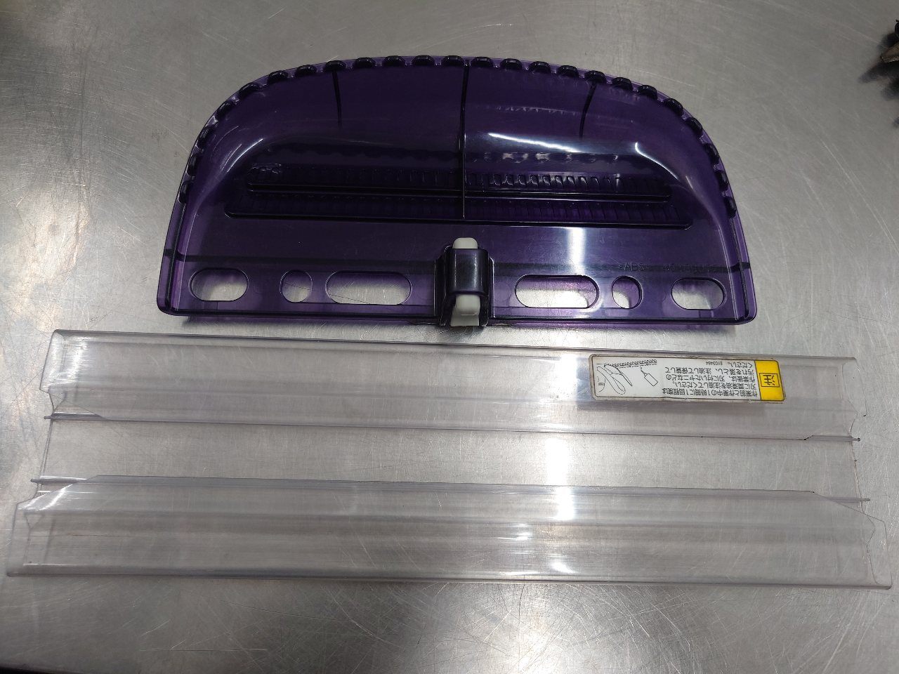 マキタ　Makita　充電式ミニ生垣バリカン　バッテリー２個付き　MUH265DSH　囗T巛