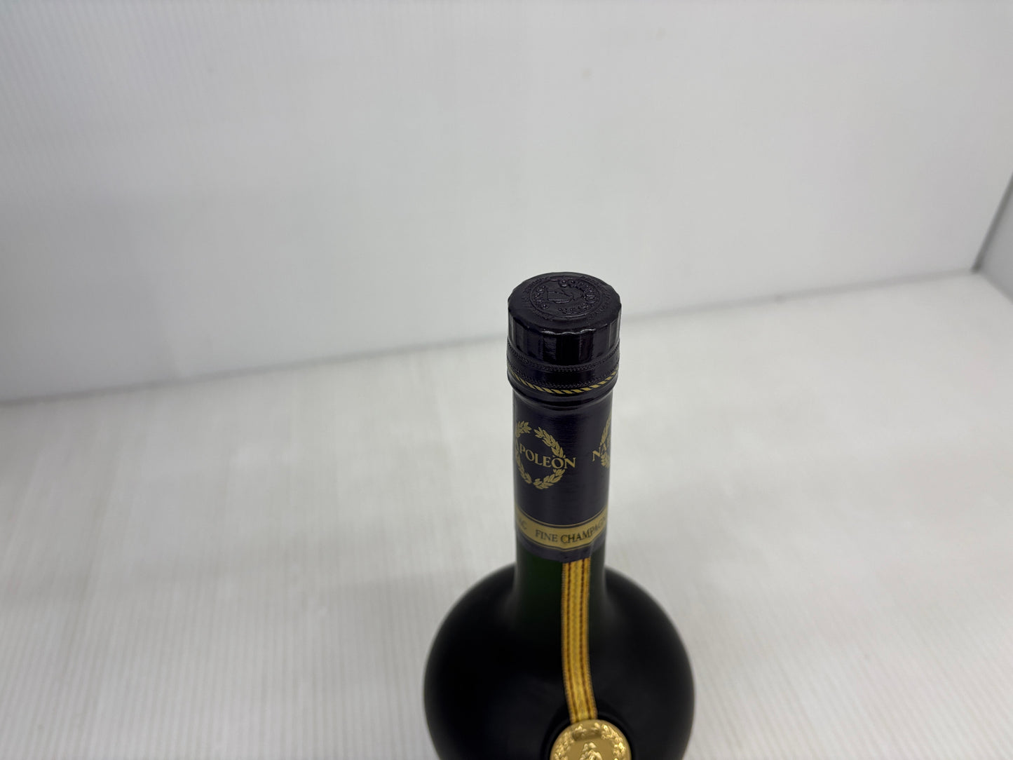 COURVOISIER NAPOLEON FINE CHAMPAGNE COGNAC クルボアジェ ナポレオン コニャック ブランデー 700ml