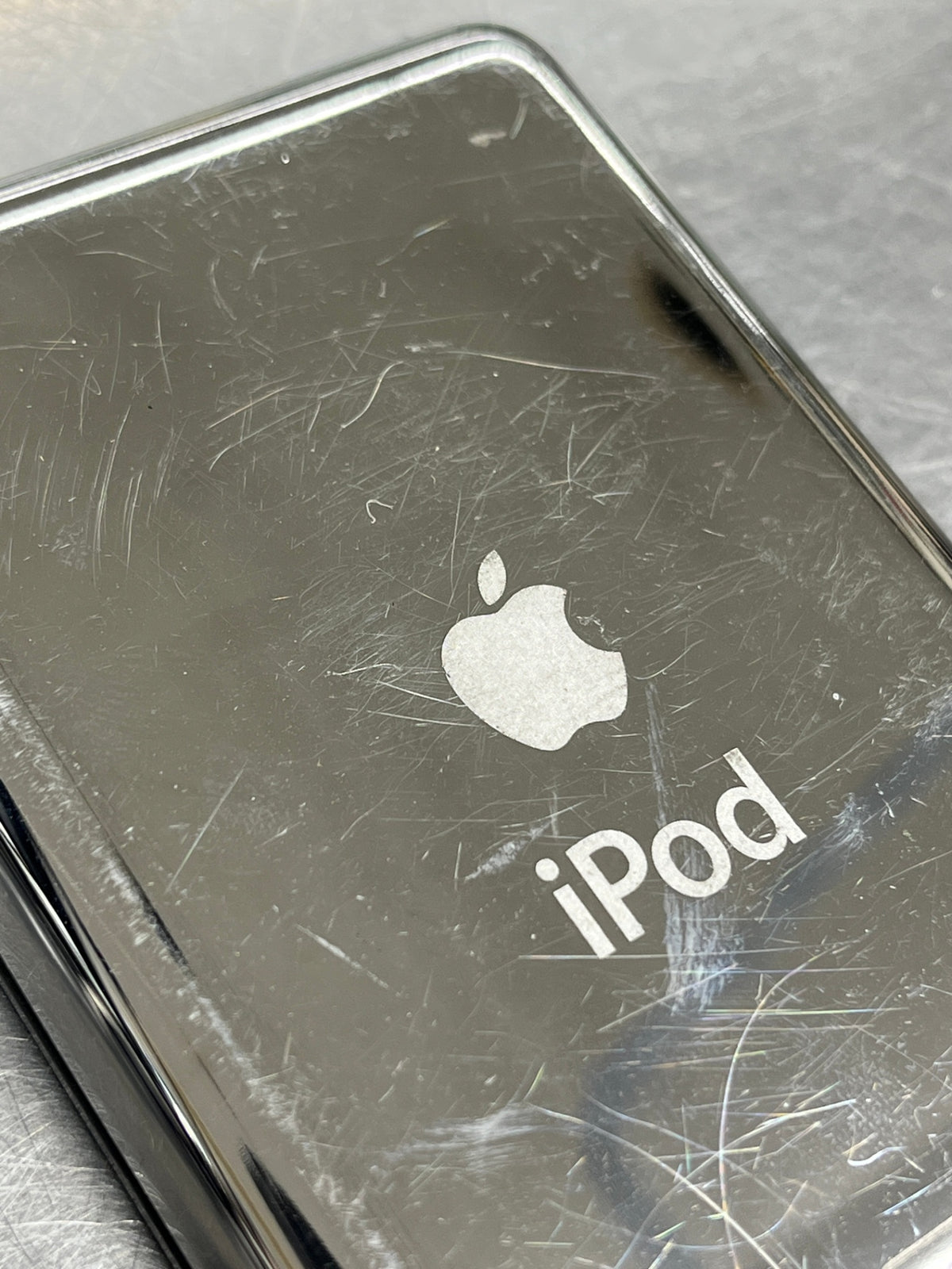 ジャンク Apple アップル A1136 iPod classic 30GB