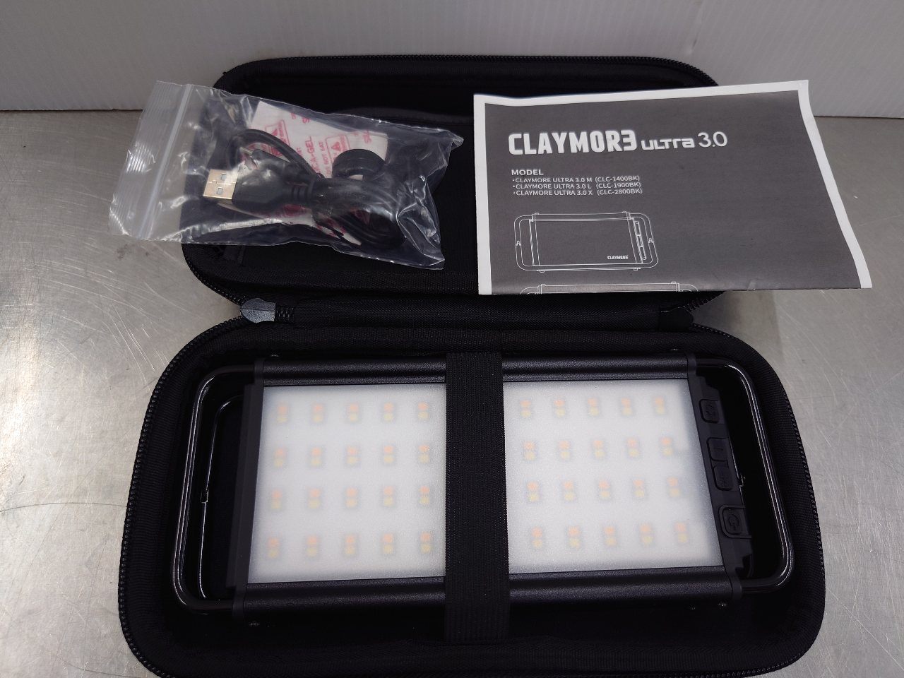 Prism　プリズム　充電式LEDモバイルランタン「クレイモア　ウルトラ3.0」　CLC-1900BK　中古美品　囗T巛