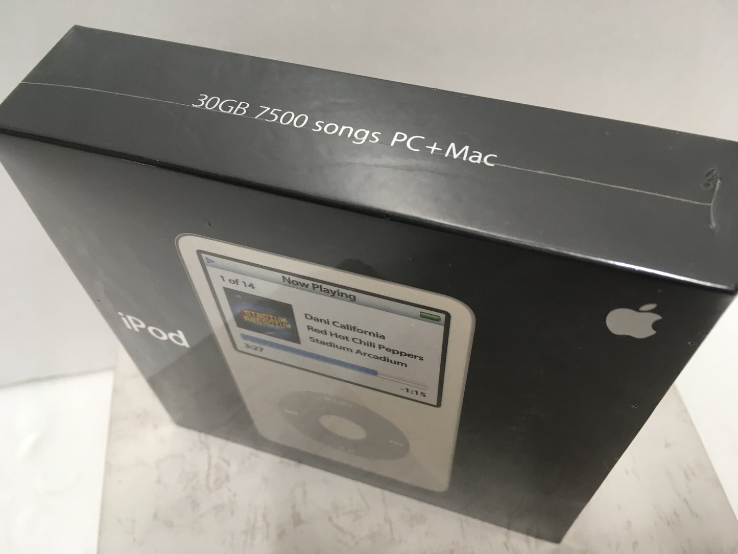 ※送料無料※ Apple iPod 第5世代 30GB ホワイト MA444J/A 長期保管 未開封 囗G