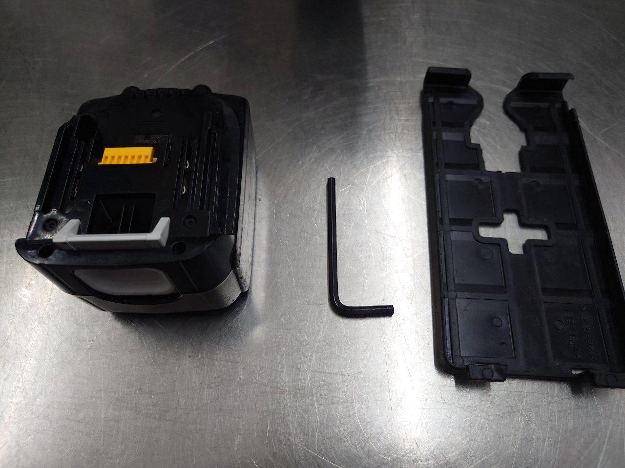 マキタ　Makita　14.4V充電式ジグソー　JV142DZK　中古動作品　囗T巛