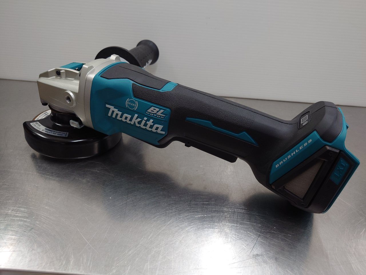 マキタ　Makita　18V充電式100mmディスクグラインダー　GA420DZ　X-LOCK型　未使用品　囗T巛