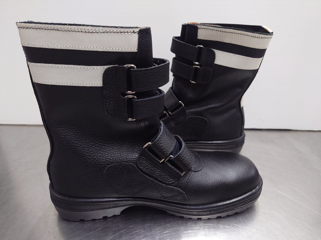 ミドリ安全　ゴアテックス　合成ゴム2層底安全靴　RT935　防水反射　未使用品　サイズ26.5　囗T巛