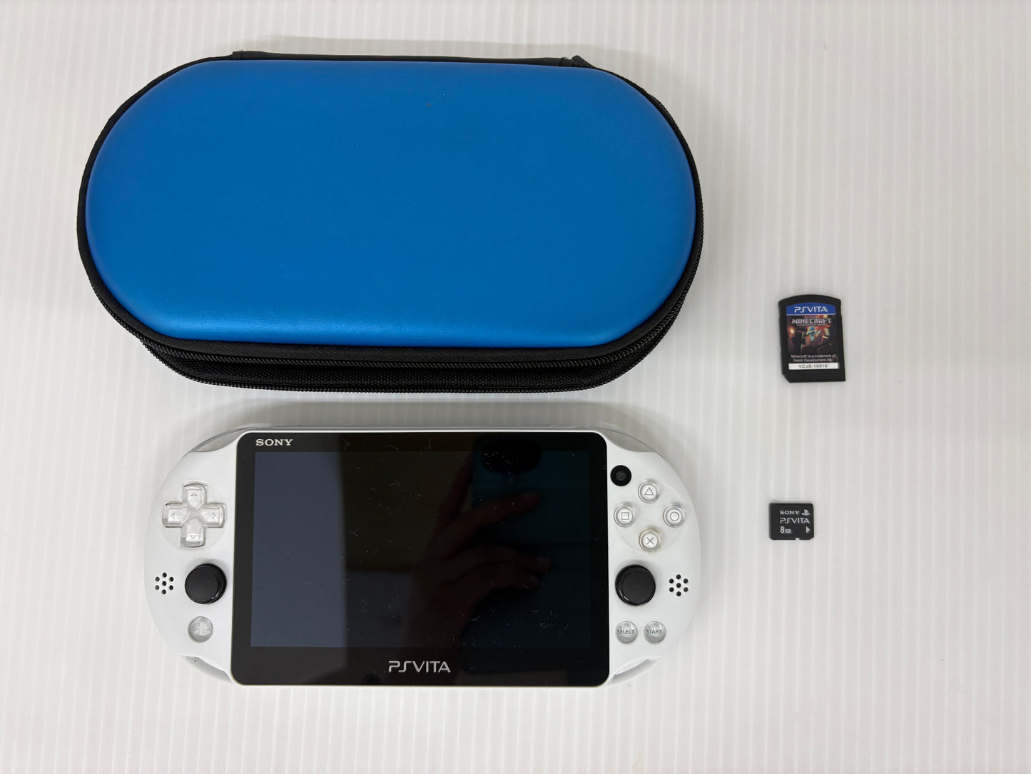 動作確認済 SONY PS Vita PCH-2000 ホワイト 本体 Minecraft 8GBメモリーカード ケース付き PSVITA