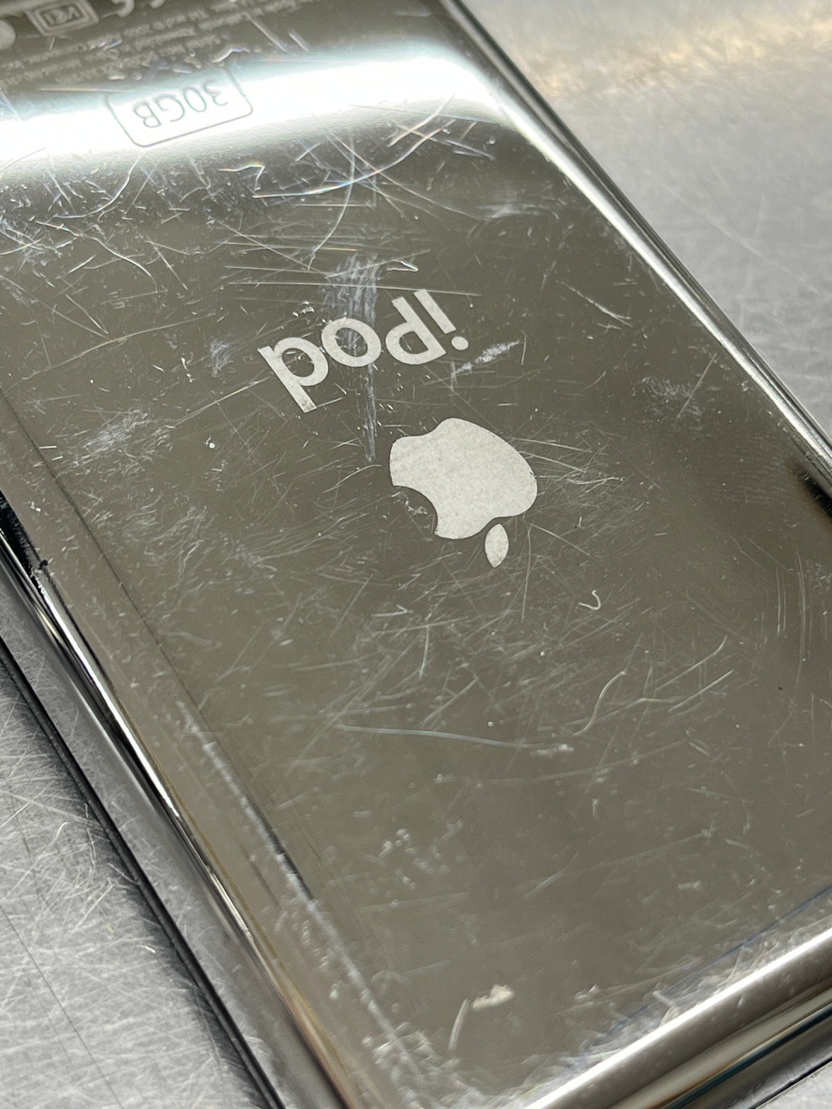 ジャンク Apple アップル A1136 iPod classic 30GB