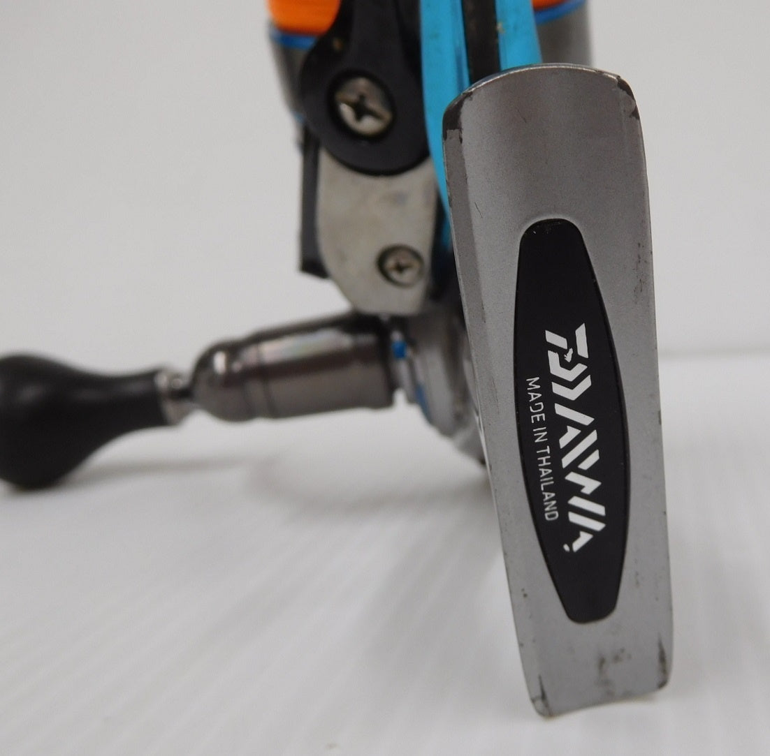 DAIWA ダイワ スピニングリール XFIRE 2508PE-SH-LBD 本体のみ キズあり囗T巛