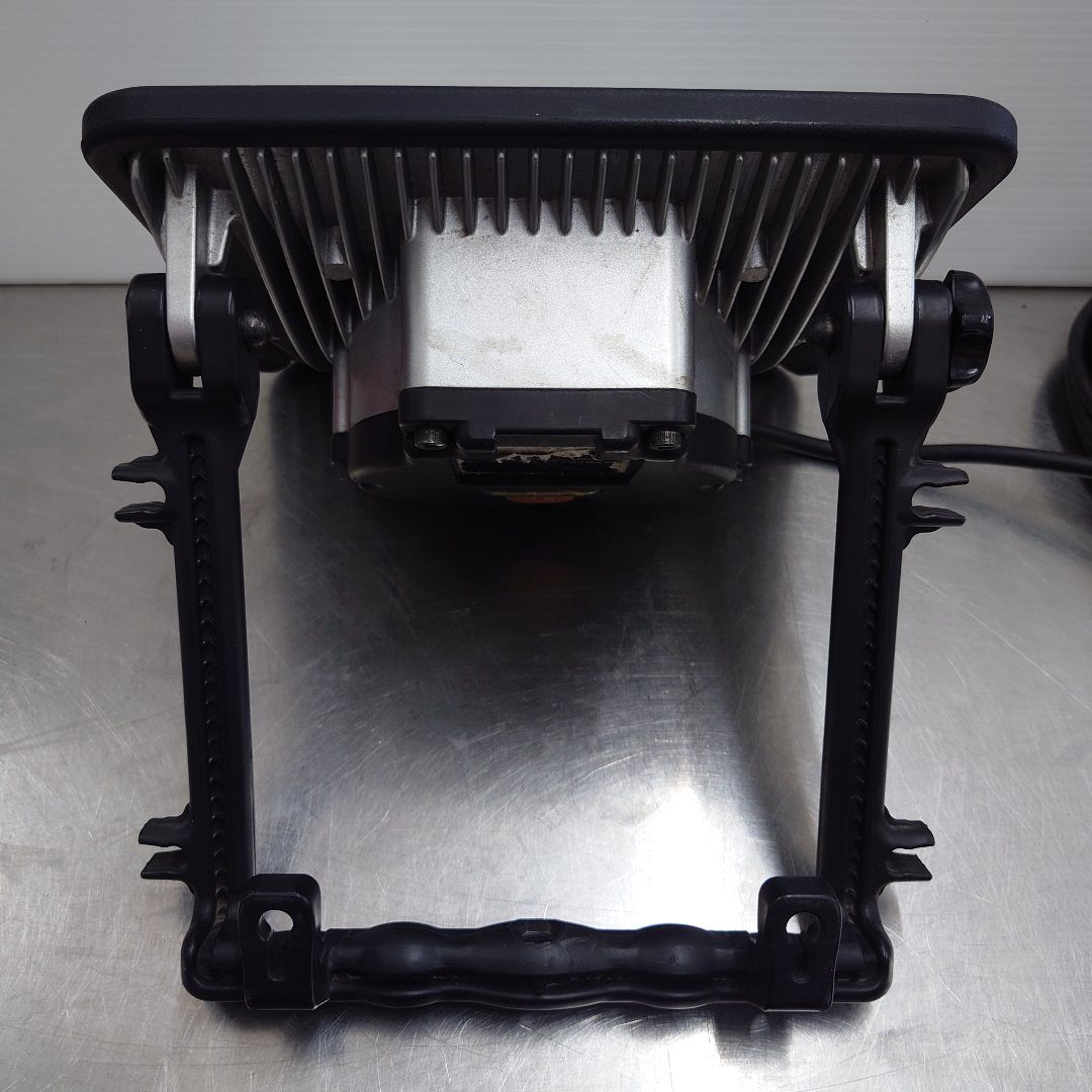 ブルーポイント　blue-point　LED投光器　PO3670SLJP　囗T巛