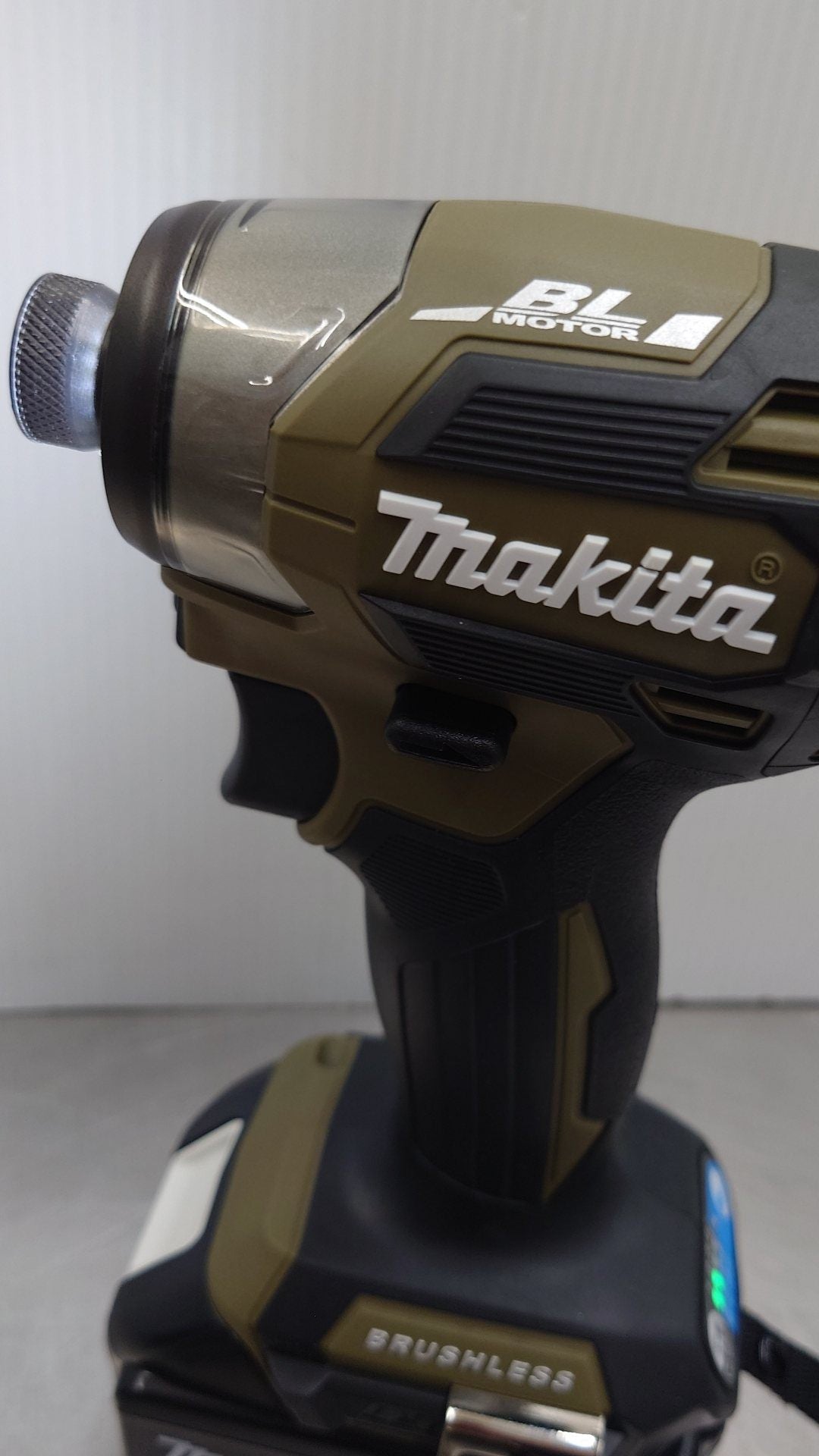 Makita　マキタ　18V充電式インパクトドライバーセット(オリーブ)　TD173DRGXO　囗T巛