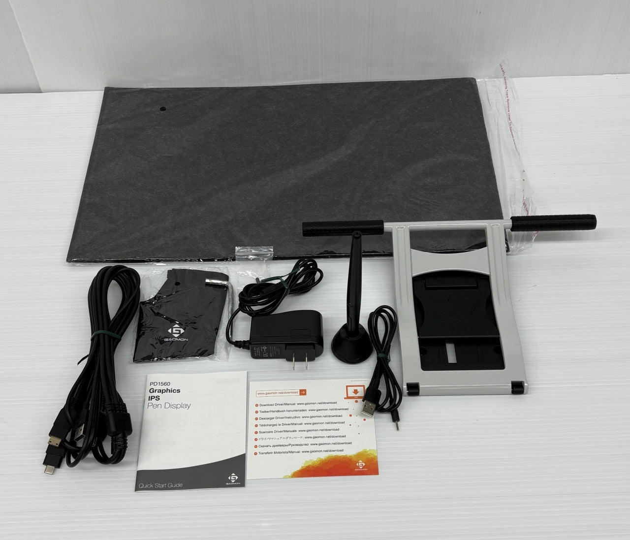 送料無料 GAOMON 15.6インチ IPS HD液晶ペンタブレット PD1560囗T巛