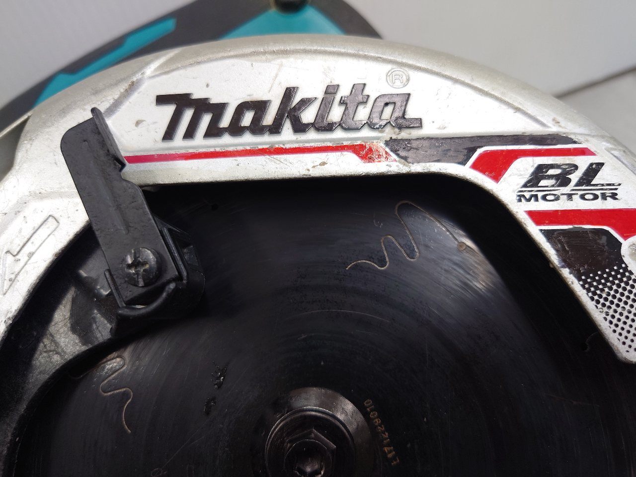 マキタ　Makita　165mm充電式マルノコ　HS631DZS　囗T巛