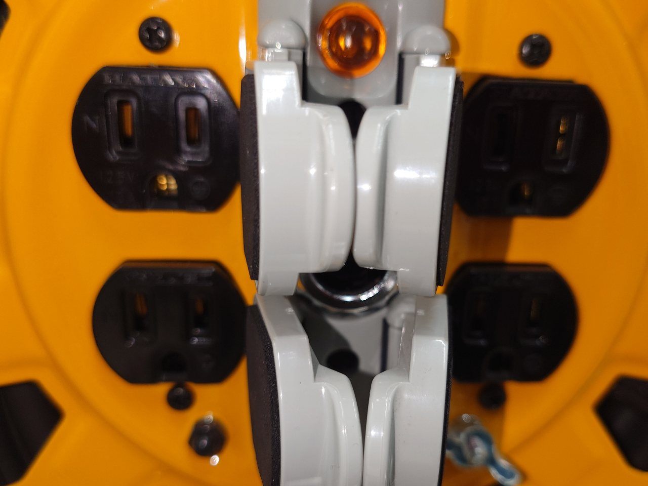ハタヤ　HATAYA　30ｍ屋内用コードリール　BG-301KXS　囗T巛