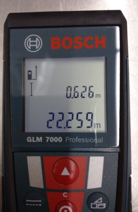 中古品　BOSCH　レーザー距離計　GLM7000 囗T巛