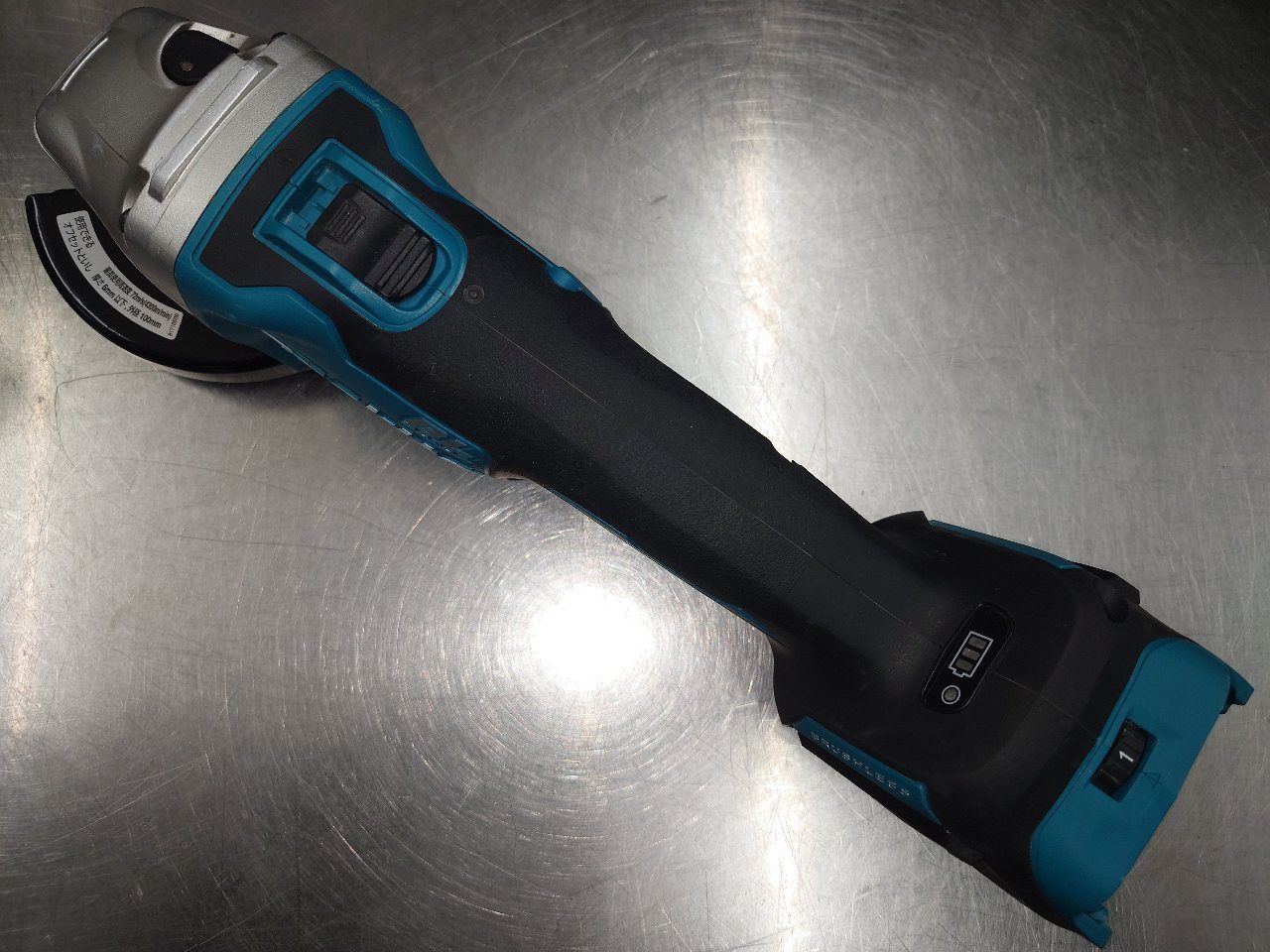 マキタ　Makita　100mm充電式ディスクグラインダ　GA412DZ　囗T巛